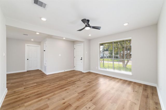 7706 Deadwood Drive, Houston, TX 77040