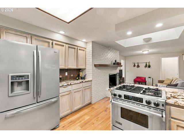 21105 Sw KILLARNEY Ct, Tualatin, OR 97062