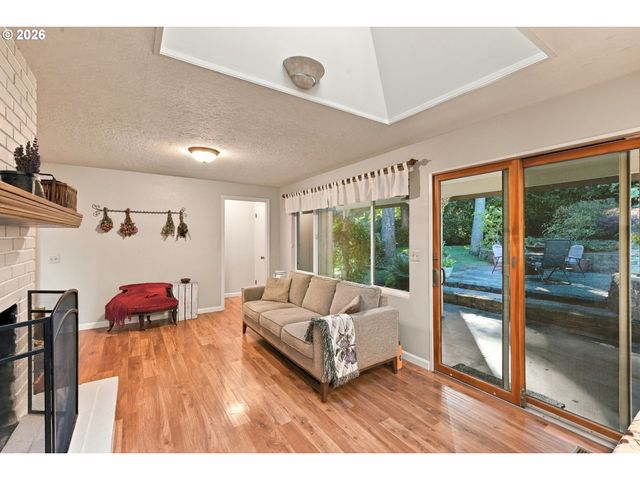21105 Sw KILLARNEY Ct, Tualatin, OR 97062