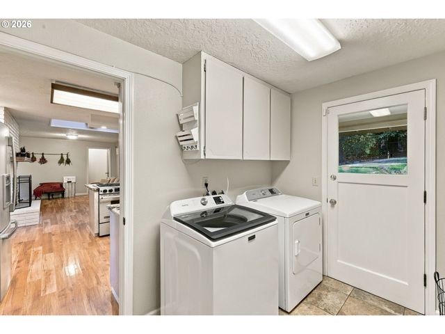 21105 Sw KILLARNEY Ct, Tualatin, OR 97062