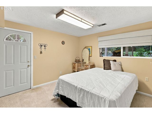 21105 Sw KILLARNEY Ct, Tualatin, OR 97062