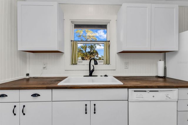 15168 CHAMBERLAIN BOULEVARD, Port Charlotte, FL 33953