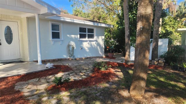 4646 NE Dudley Circle, Jensen Beach, FL 34957