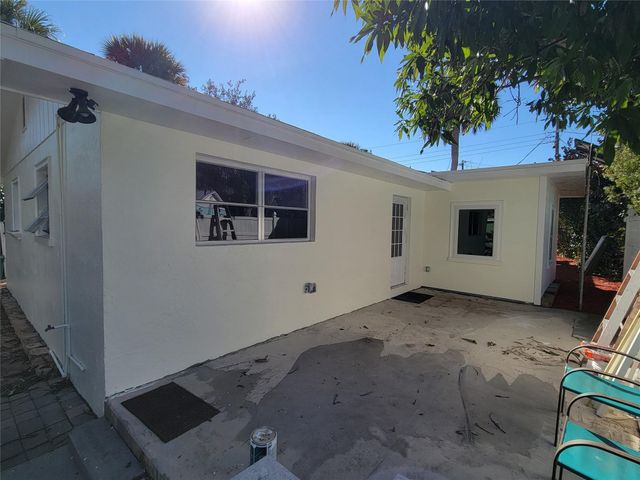 4646 NE Dudley Circle, Jensen Beach, FL 34957