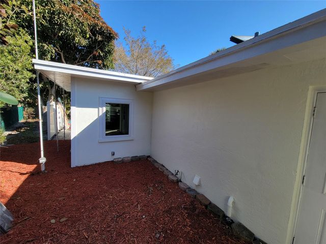 4646 NE Dudley Circle, Jensen Beach, FL 34957