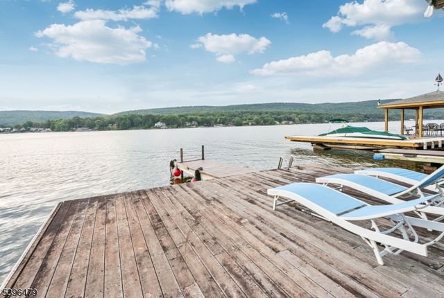 203 Long Pond Rd, West Milford Twp., NJ 07421