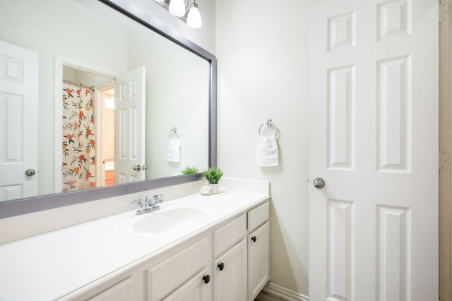 102 Stamford Drive, Hickory Creek, TX 75065