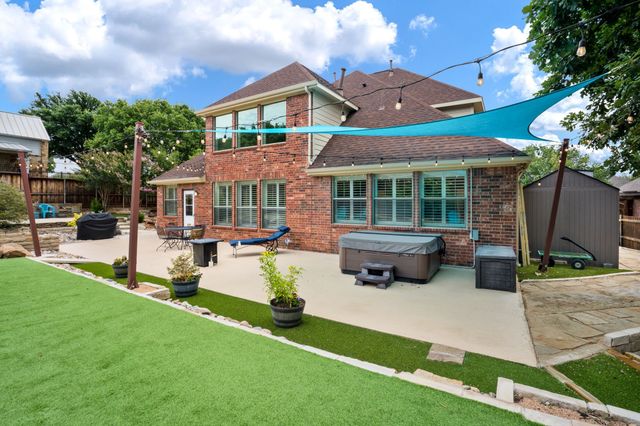 102 Stamford Drive, Hickory Creek, TX 75065
