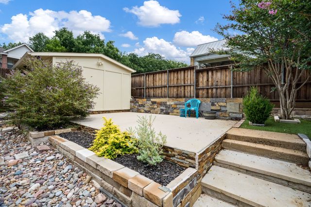 102 Stamford Drive, Hickory Creek, TX 75065