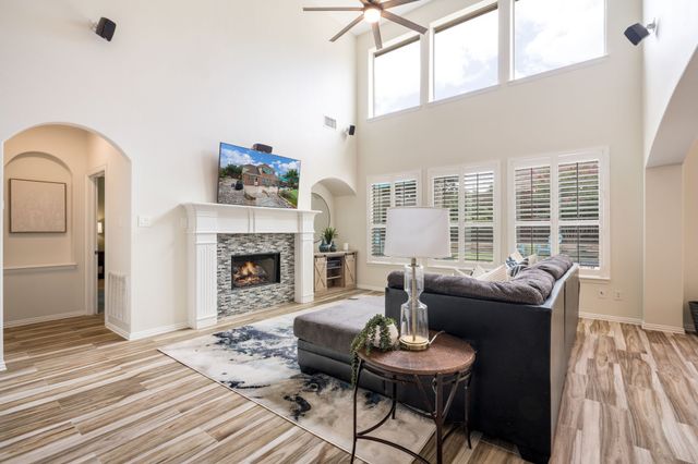 102 Stamford Drive, Hickory Creek, TX 75065