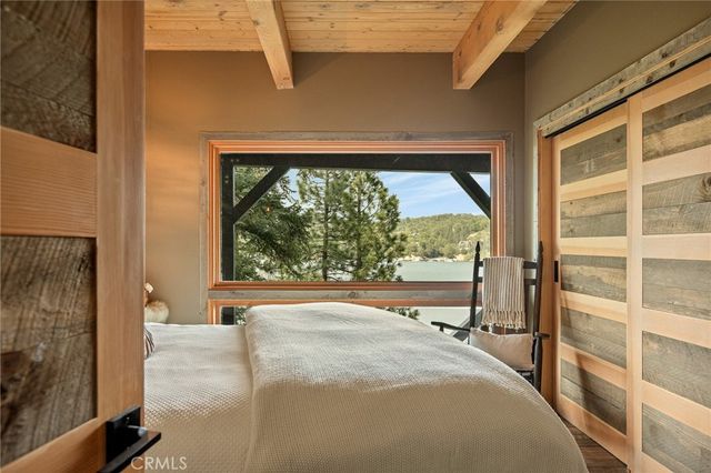 28778 Palisades Drive, Lake Arrowhead, CA 92352