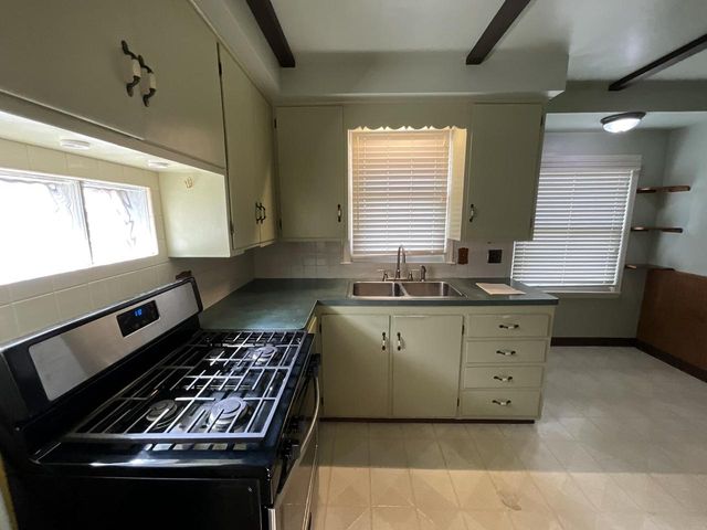 6502 43rd AVENUE, Kenosha, WI 53142