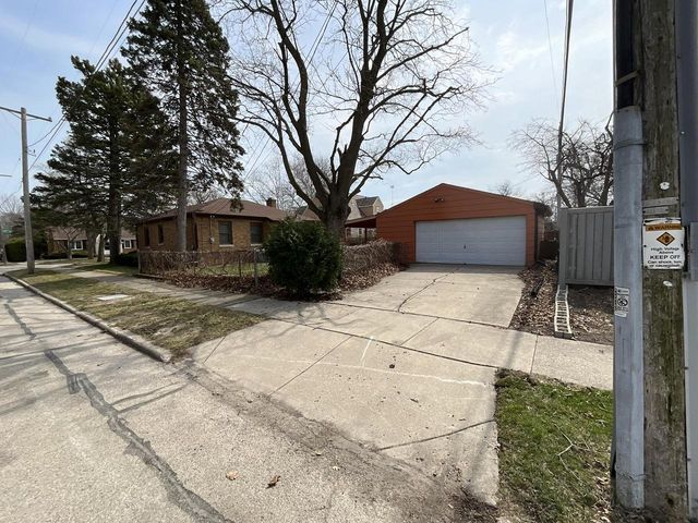 6502 43rd AVENUE, Kenosha, WI 53142