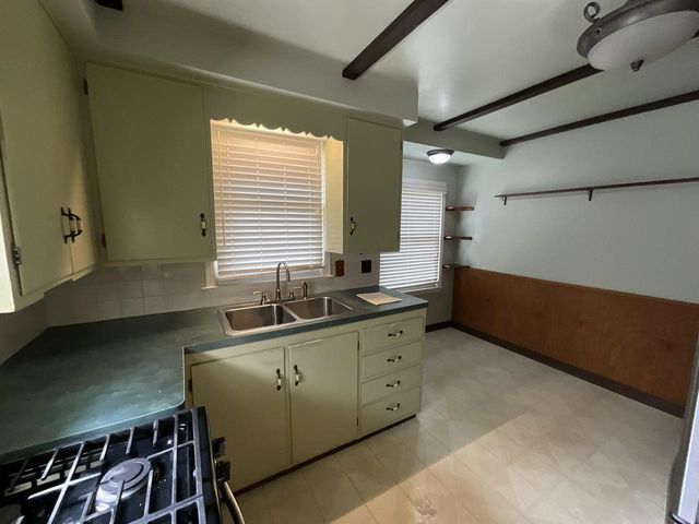 6502 43rd AVENUE, Kenosha, WI 53142