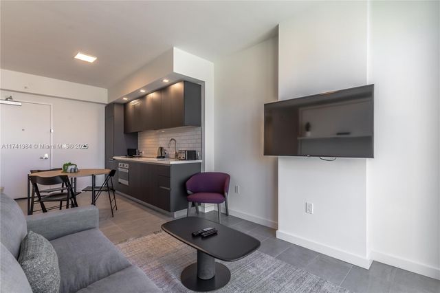 227 NE 2nd St 2304, Miami, FL 33132