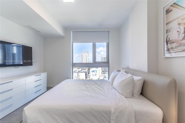 227 NE 2nd St 2304, Miami, FL 33132