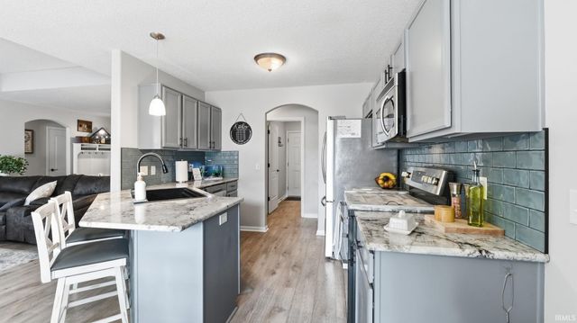 10928 Calera Passage, Roanoke, IN 46783
