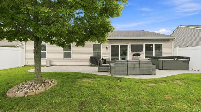 10928 Calera Passage, Roanoke, IN 46783