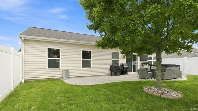 10928 Calera Passage, Roanoke, IN 46783