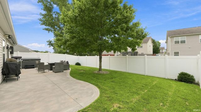 10928 Calera Passage, Roanoke, IN 46783
