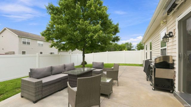 10928 Calera Passage, Roanoke, IN 46783