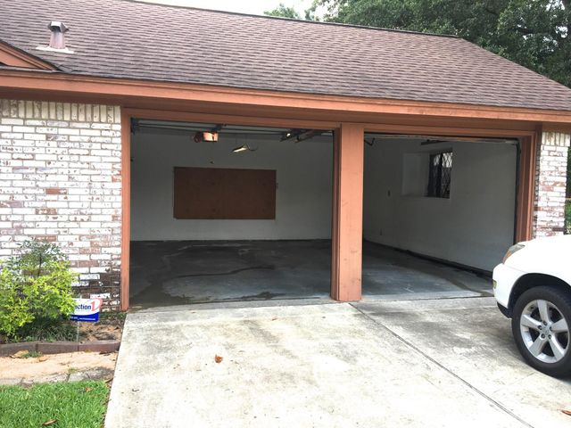 9307 Val Verde Street, Houston, TX 77063