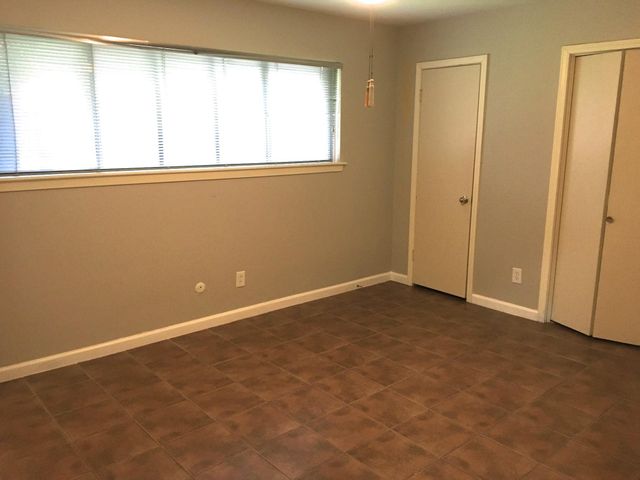 9307 Val Verde Street, Houston, TX 77063