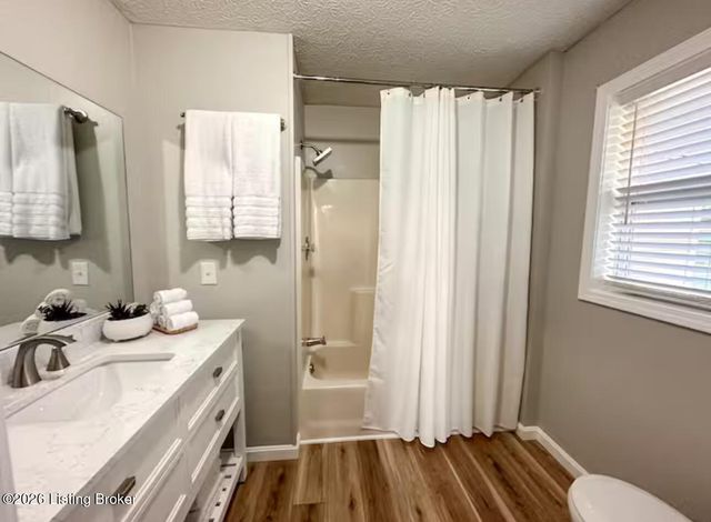 1604 Saint John Rd, Elizabethtown, KY 42701