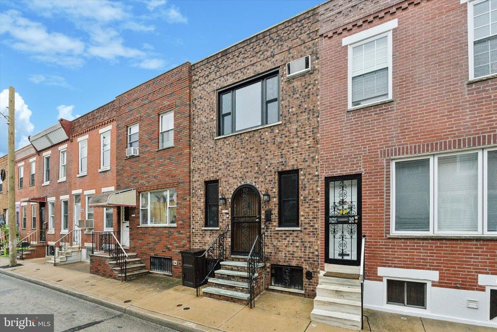 1142 TREE ST, Philadelphia, PA 19148
