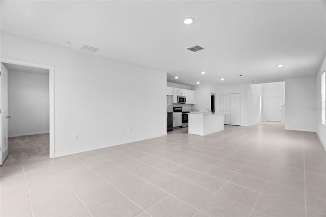11737 NOBLE BLOSSOM LOOP, Dade City, FL 33525