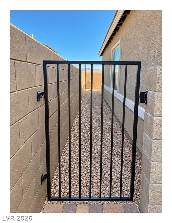 296 Fossil Falls Street, Henderson, NV 89015 — photo 5