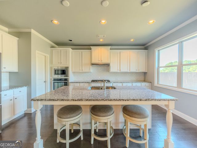 858 West Union Grove Circle, Auburn, GA 30011