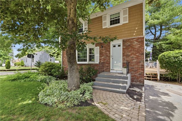 10 Sprague Street, Cumberland, RI 02864
