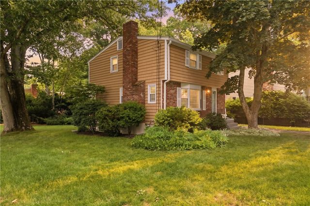 10 Sprague Street, Cumberland, RI 02864