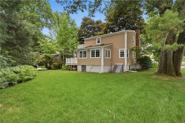 10 Sprague Street, Cumberland, RI 02864