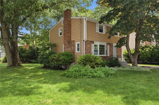 10 Sprague Street, Cumberland, RI 02864