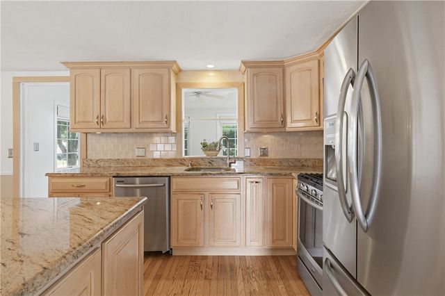 10 Sprague Street, Cumberland, RI 02864