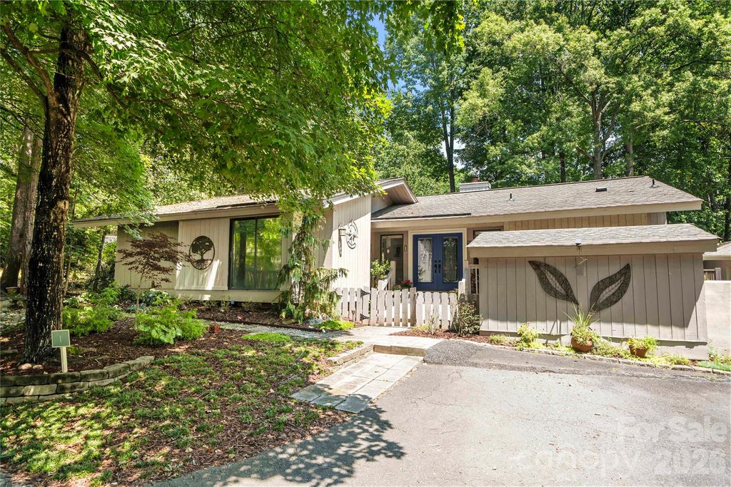 1 King Haigler Chase Street, Clover, SC 29710