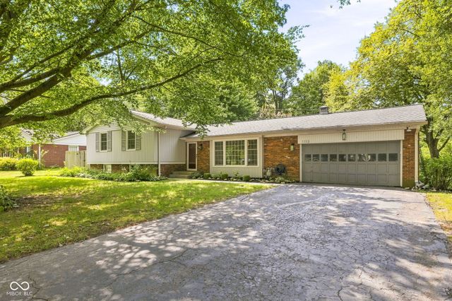 1113 Navajo Trail South Drive, Indianapolis, IN 46260