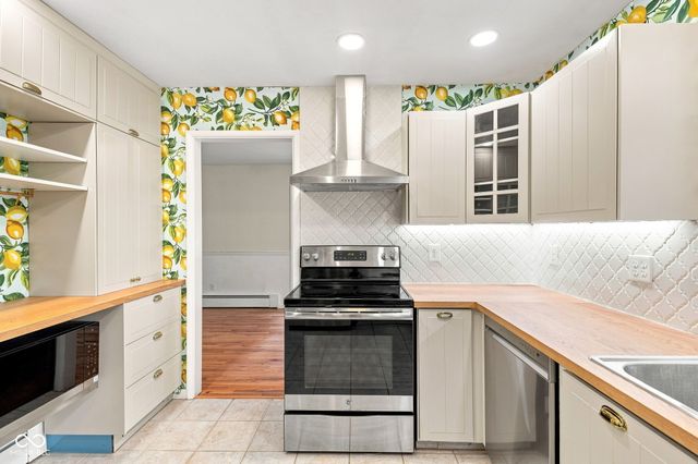 1113 Navajo Trail South Drive, Indianapolis, IN 46260