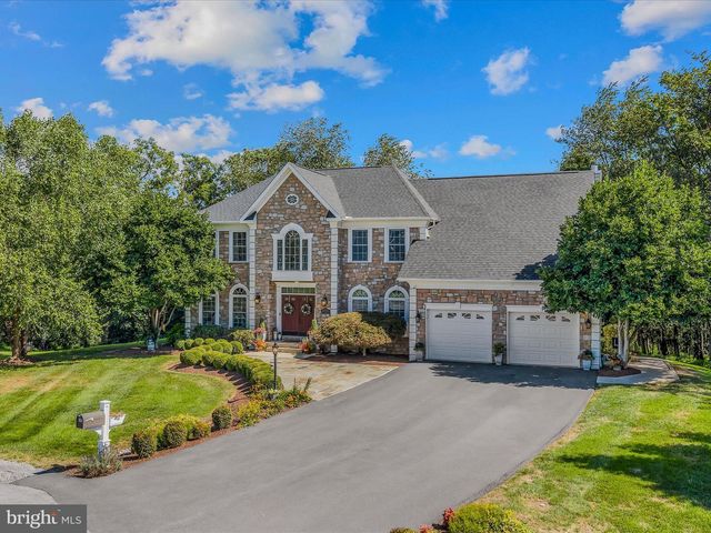 884 RIVANNA RUN, Falling Waters, WV 25419