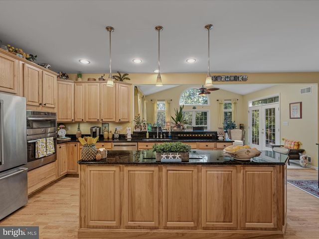 884 RIVANNA RUN, Falling Waters, WV 25419