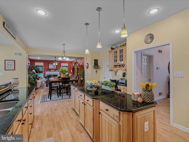 884 RIVANNA RUN, Falling Waters, WV 25419