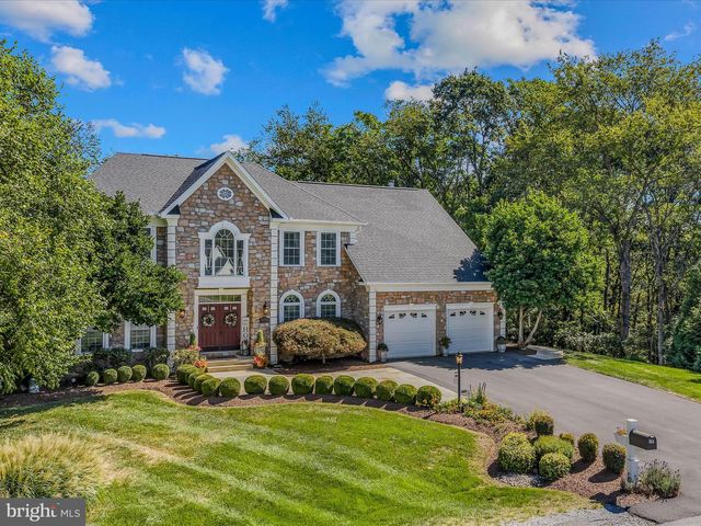884 RIVANNA RUN, Falling Waters, WV 25419