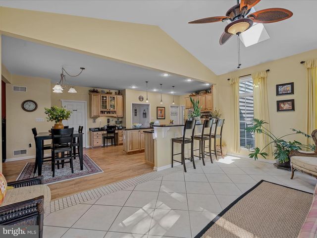 884 RIVANNA RUN, Falling Waters, WV 25419