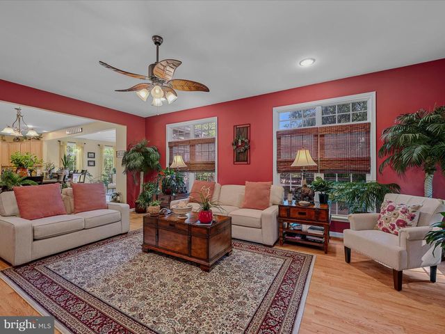 884 RIVANNA RUN, Falling Waters, WV 25419