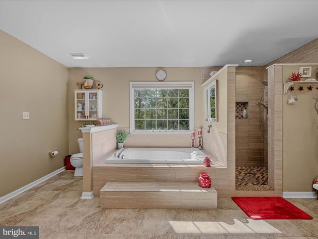 884 RIVANNA RUN, Falling Waters, WV 25419