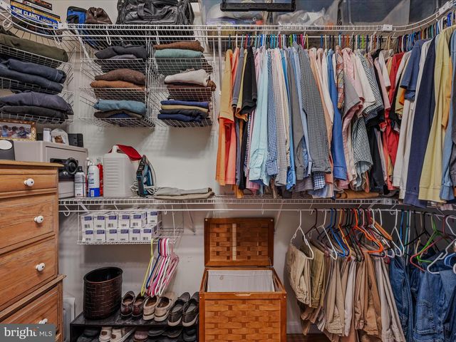 884 RIVANNA RUN, Falling Waters, WV 25419