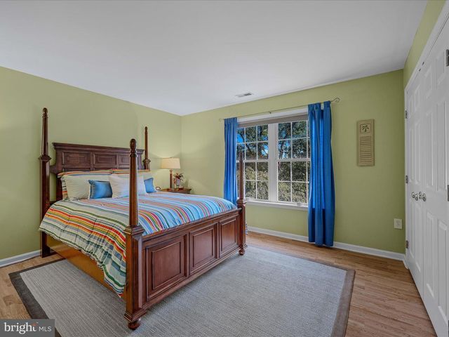 884 RIVANNA RUN, Falling Waters, WV 25419