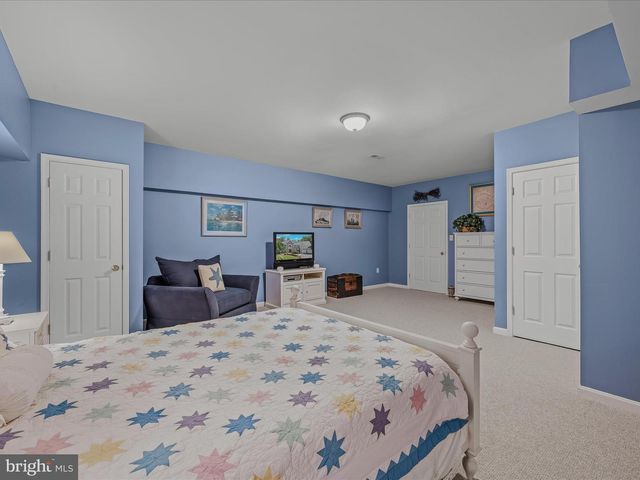 884 RIVANNA RUN, Falling Waters, WV 25419